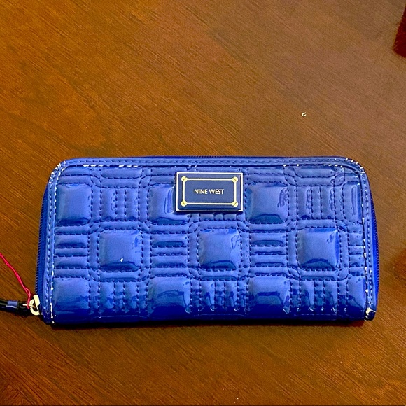 Nine West Wallet - Picture 1 of 10